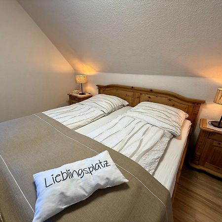 Ferienhaus Blinkfuer Neuharlingersiel Exterior foto